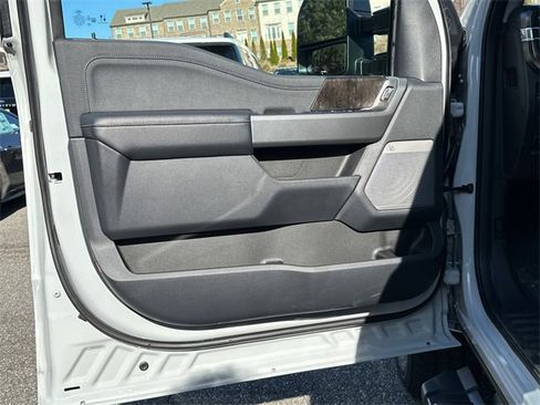 New 2026 Ford F250 Lariat w/ Black Appearance Package image 10