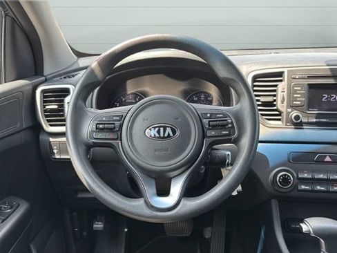 Used 2017 Kia Sportage LX AWD/4WD image 13