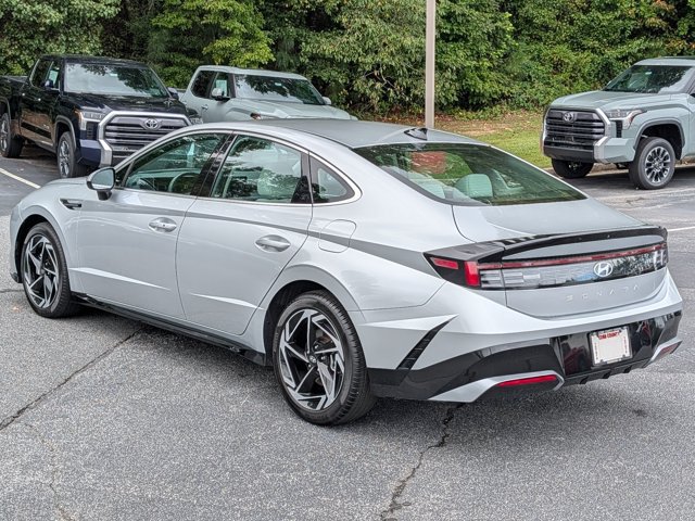 Used 2026 Hyundai Sonata SEL FWD image 5