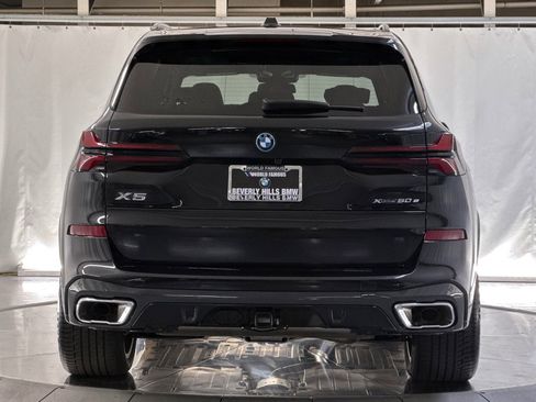 Used 2026 BMW X5 xDrive50e w/ M Sport Package AWD/4WD image 9