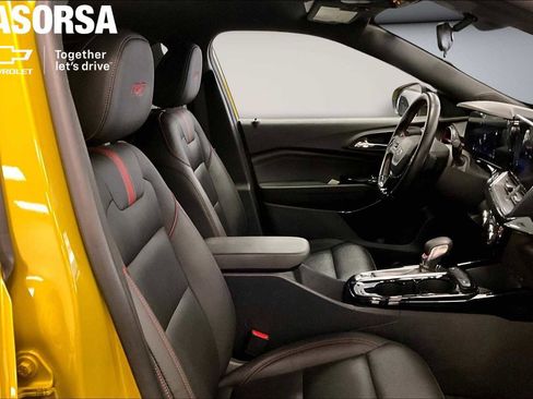 Certified 2024 Chevrolet Trax RS w/ Driver Confidence Package FWD image 7