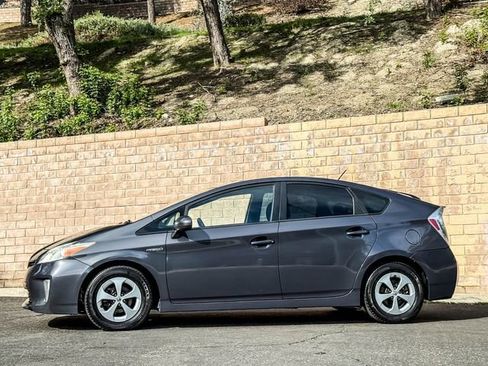 Used 2012 Toyota Prius Four image 14