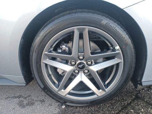 New 2025 Ford Mustang Coupe image 8