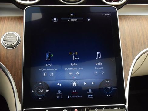 Used 2023 Mercedes-Benz C 300 Sedan image 30