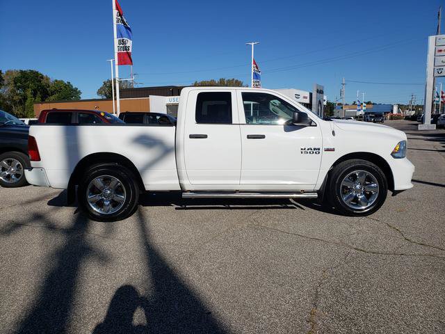 Used 2018 RAM 1500 Express w/ Express Value Package AWD/4WD image 2