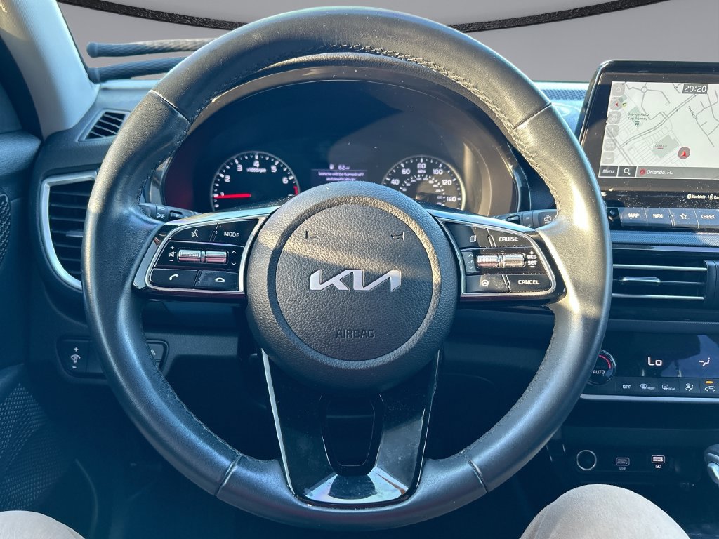 Used 2023 Kia Seltos S w/ Navigation Package FWD image 14