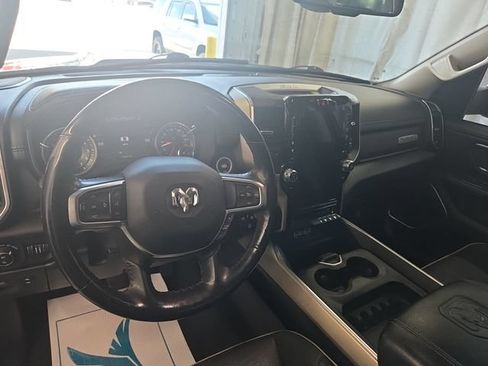 Used 2020 RAM 1500 Laramie AWD/4WD image 6