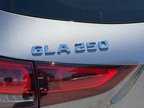 Certified 2023 Mercedes-Benz GLA 250 4MATIC image 35