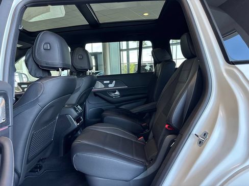 New 2026 Mercedes-Benz GLS 450 4MATIC image 25