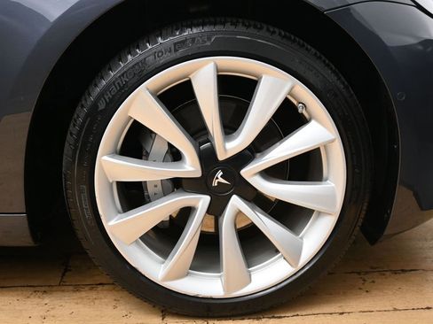 Used 2018 Tesla Model 3 Long Range image 15