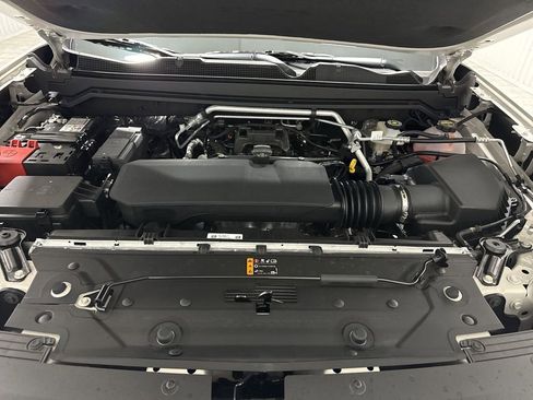 New 2026 GMC Canyon Elevation w/ Convenience Package RWD image 31