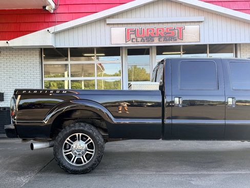 Used 2016 Ford F250 Platinum w/ Snow Plow Prep Package AWD/4WD image 12