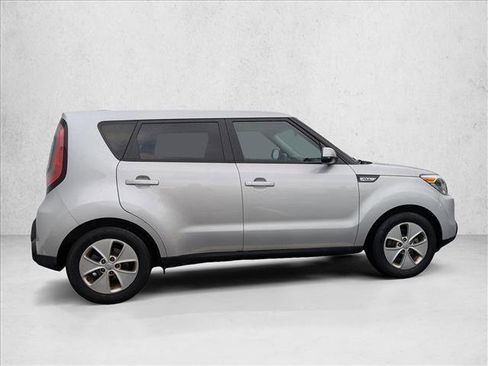 Used 2016 Kia Soul image 4