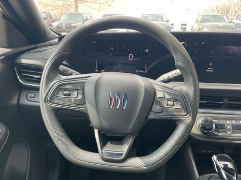 Used 2025 Buick Envista Sport Touring FWD image 31
