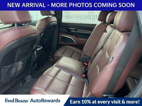Used 2024 Kia Telluride EX FWD image 11