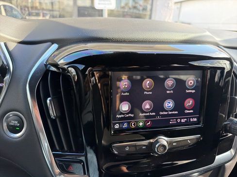Used 2023 Chevrolet Traverse LT image 5