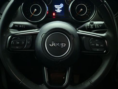 Used 2023 Jeep Wrangler Sport S image 34