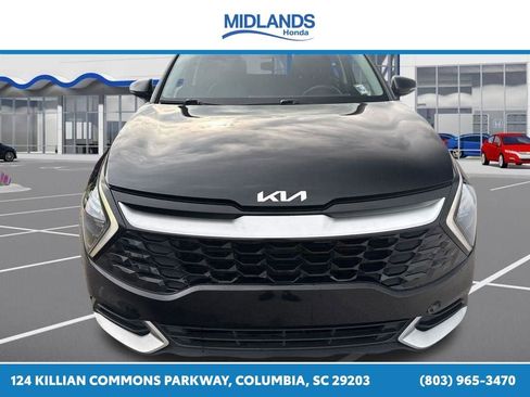 Used 2023 Kia Sportage EX FWD image 2