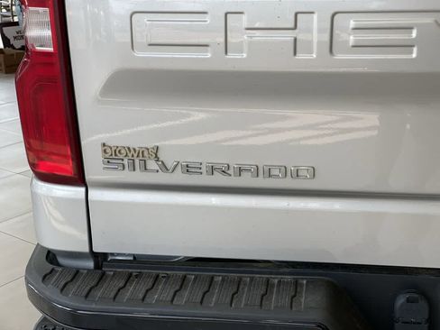Used 2020 Chevrolet Silverado 1500 LT Trail Boss w/ Convenience Package AWD/4WD image 11