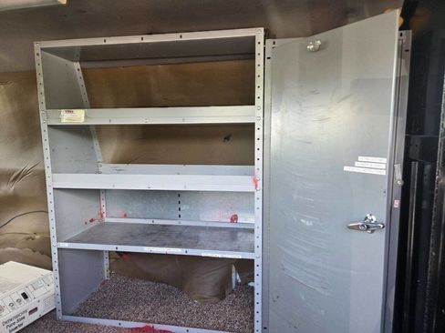 Used 2001 Ford E-250 and Econoline 250 RWD image 34