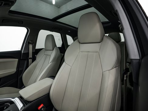 New 2025 Audi Q5 Premium Plus image 16