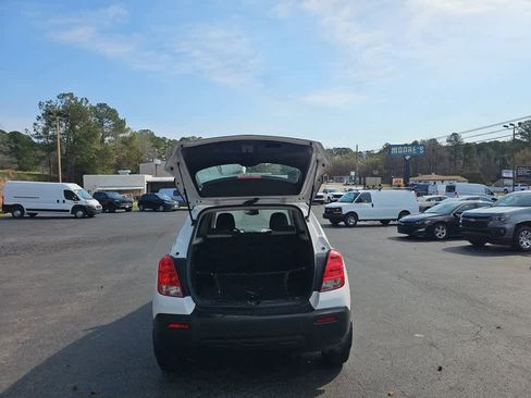 Used 2016 Chevrolet Trax LS image 29