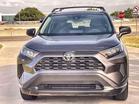 Used 2021 Toyota RAV4 LE w/ Carpet Mat Package (TMS) FWD image 7