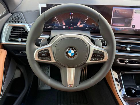 New 2026 BMW X5 xDrive40i w/ M Sport Package AWD/4WD image 16