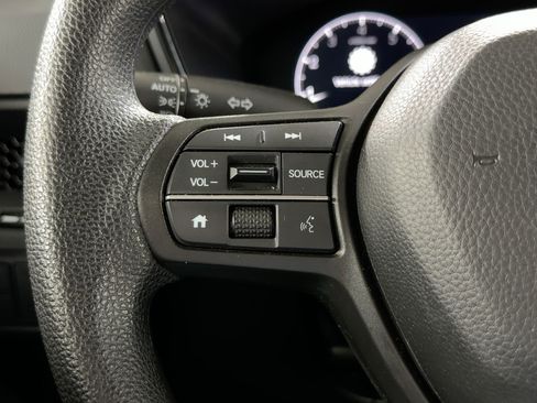 Used 2025 Honda CR-V EX image 17