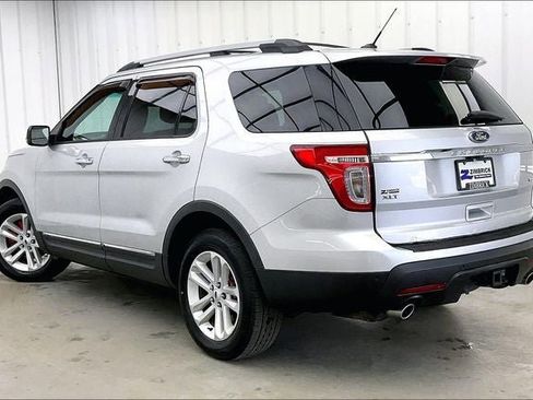 Used 2013 Ford Explorer XLT AWD/4WD image 11