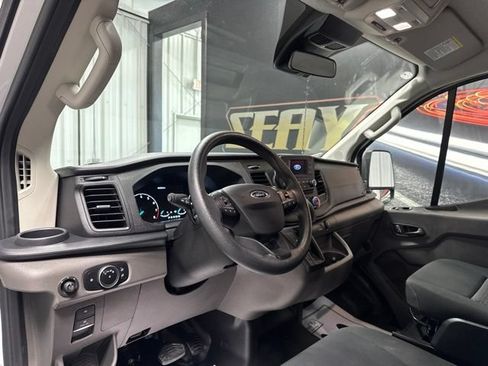 Used 2025 Ford Transit 250 Low Roof w/ Exterior Upgrade Package RWD image 6