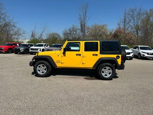 Used 2015 Jeep Wrangler Unlimited Sport w/ Quick Order Package 24S AWD/4WD image 7