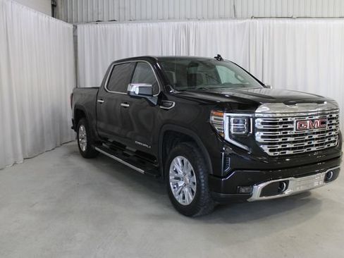 Used 2024 GMC Sierra 1500 Denali AWD/4WD image 26