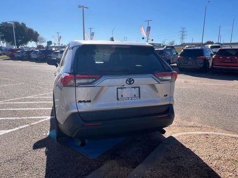 Used 2024 Toyota RAV4 LE image 17