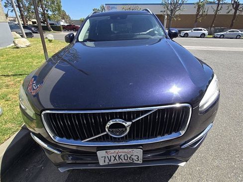 Used 2017 Volvo XC90 T5 Momentum w/ Vision Package FWD image 2