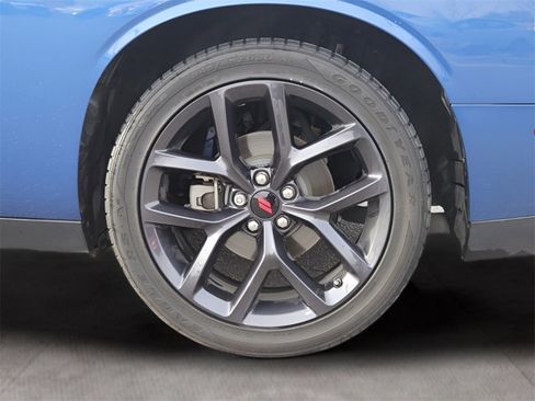 Used 2022 Dodge Challenger GT image 19