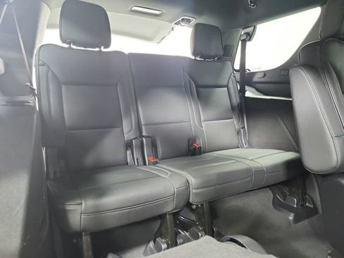 Used 2025 GMC Yukon Denali AWD/4WD image 52
