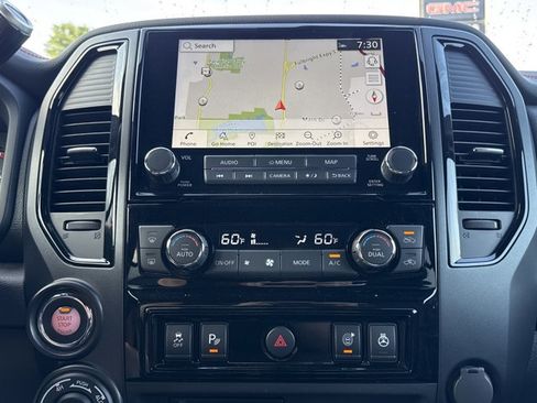 Used 2024 Nissan Titan PRO-4X w/ Pro-4x Convenience Package AWD/4WD image 19