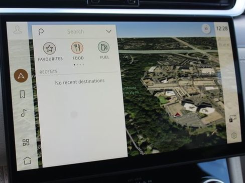 New 2025 Jaguar F-PACE R-Dynamic S image 18