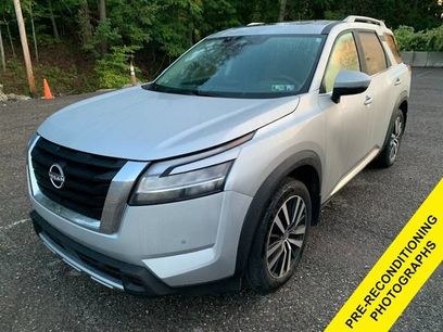 Used 2024 Nissan Pathfinder Platinum