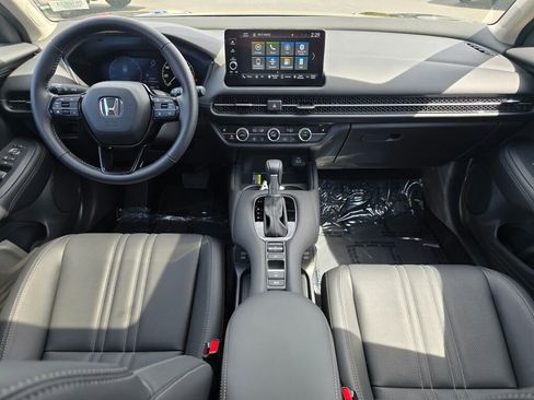 Certified 2025 Honda HR-V EX-L image 2