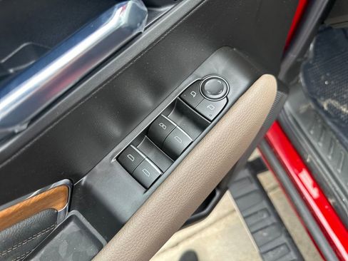 New 2026 GMC Canyon Denali AWD/4WD image 13