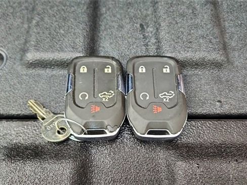 Used 2021 Chevrolet Silverado 1500 High Country w/ Technology Package image 63