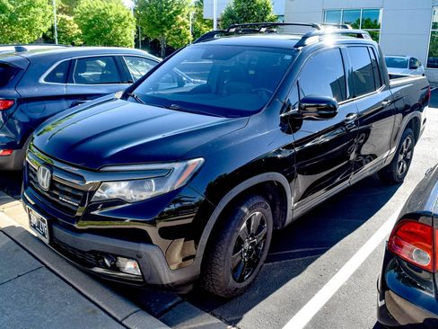 Used 2017 Honda Ridgeline Black Edition image 13