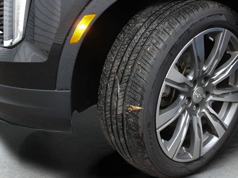 Used 2019 Cadillac XT4 Premium Luxury FWD image 47