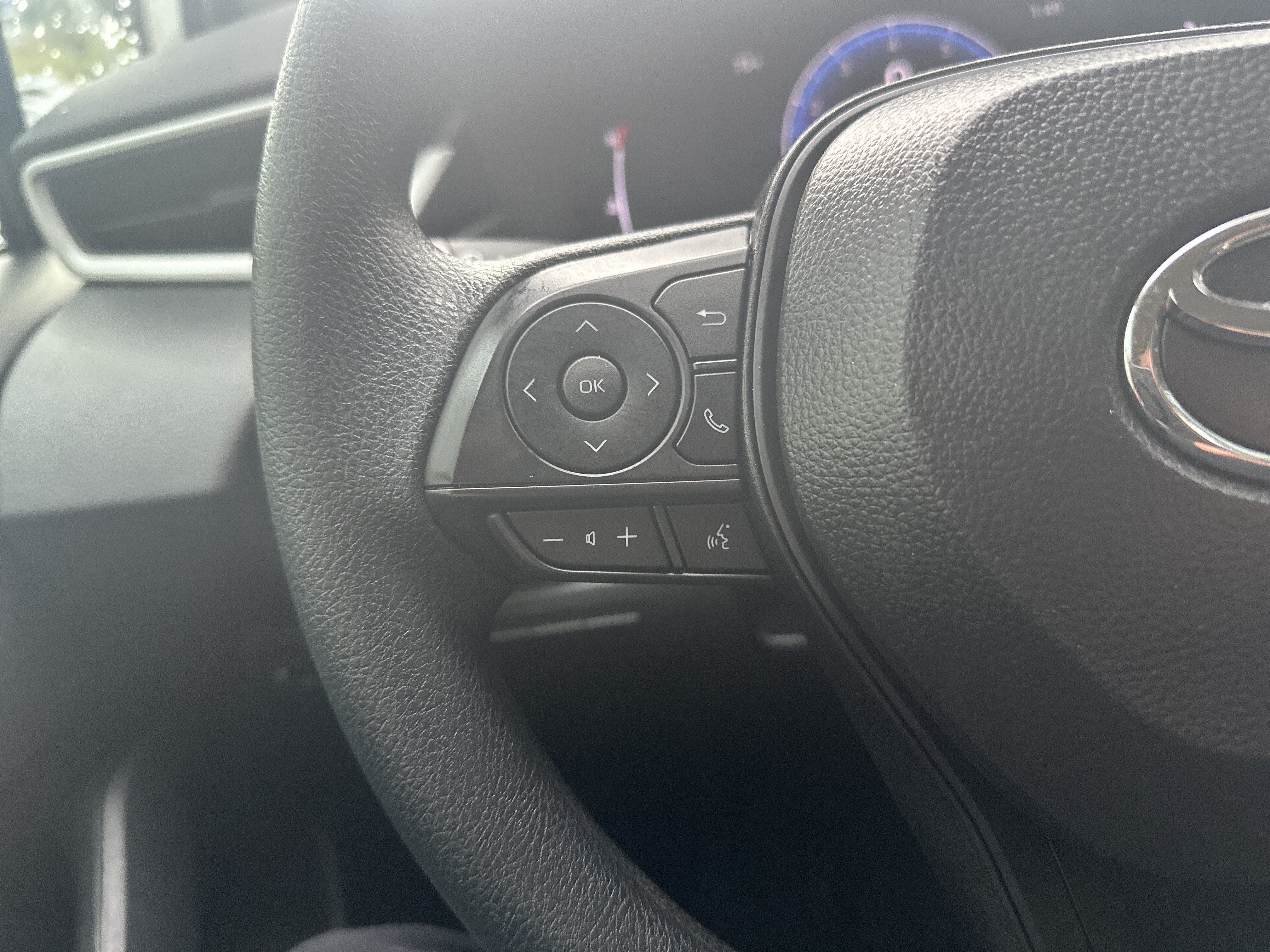 Used 2026 Toyota Corolla LE FWD image 18