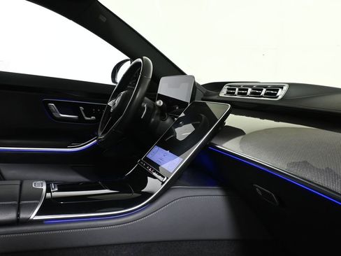 Used 2022 Mercedes-Benz S 500 4MATIC image 32