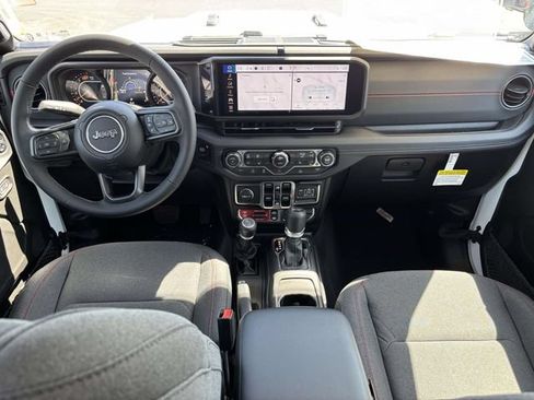 New 2026 Jeep Wrangler Unlimited Rubicon AWD/4WD image 3