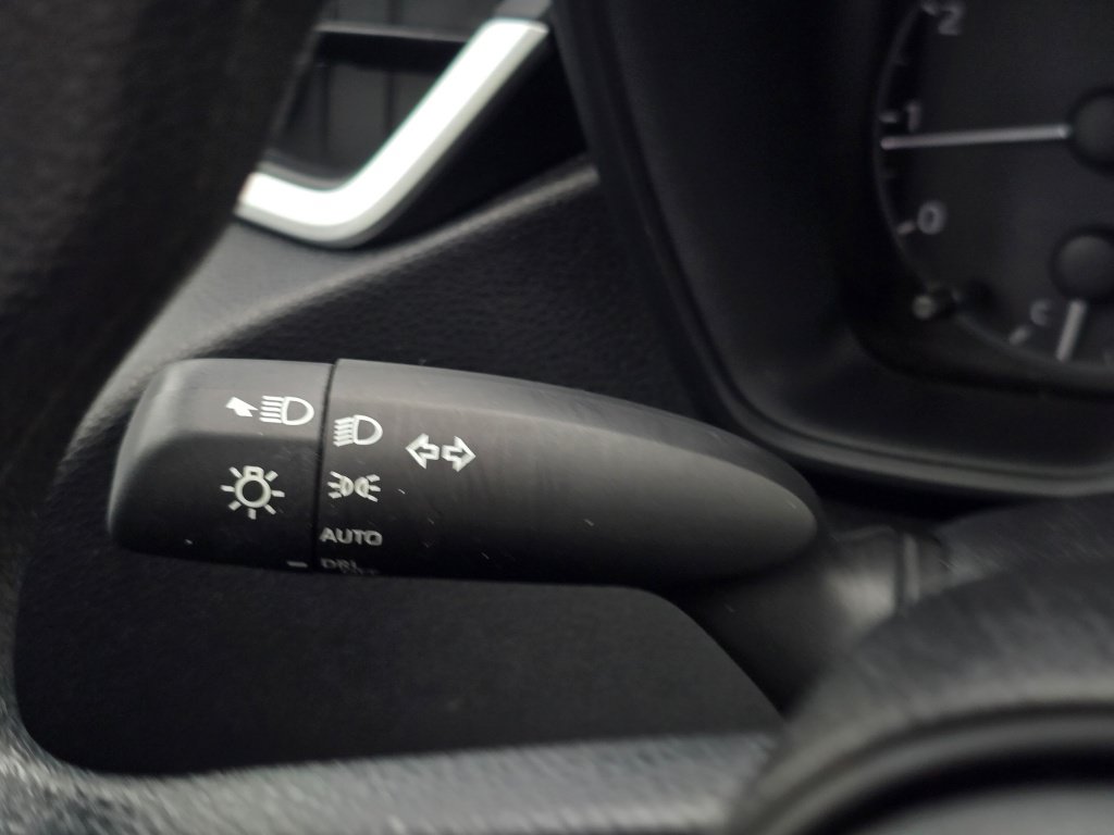Used 2025 Toyota Corolla LE FWD image 38