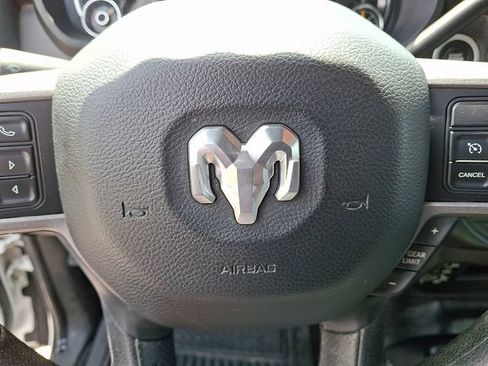 Used 2022 RAM 5500 Tradesman w/ Chrome Appearance Group AWD/4WD image 30